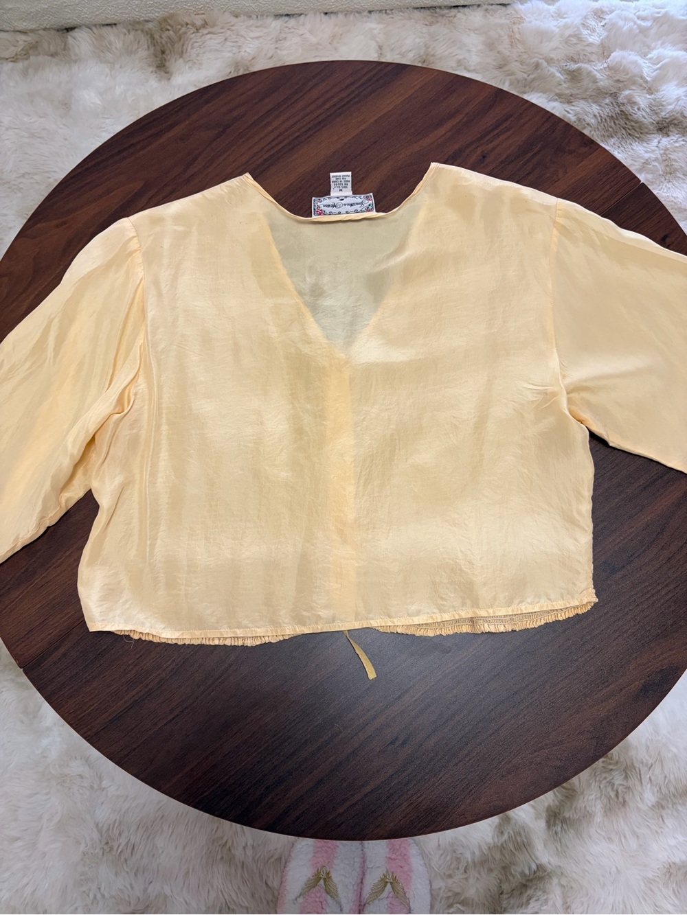 100% silk jonathan martin Pale Yellow Tie-Front Textured Blouse - Picture 4 of 6